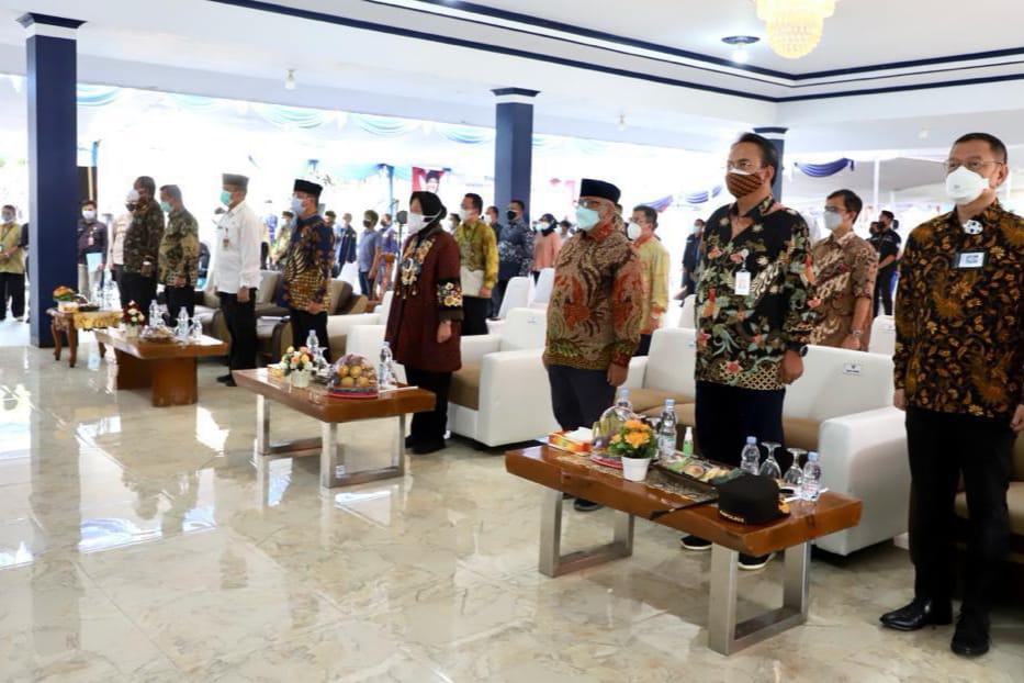 Kunjungan Kerja Mensos dengan Komisi VIII DPR ke Banten