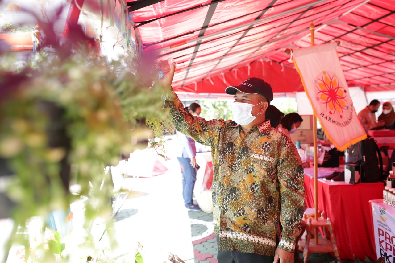 Pelaksanaan Bazaar dan Pameran Jelang HUT RI ke-76 di Kemensos