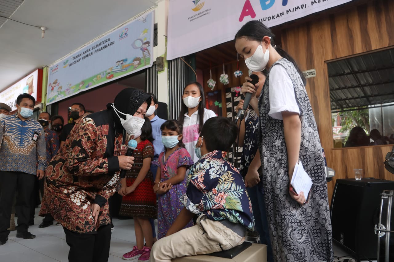 Mensos Gugah Kepekaan Sosial dan Dorong Penguatan Peran Masyarakat Hadapi Pandemi