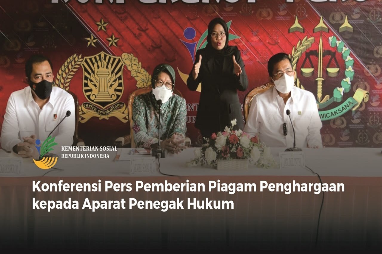 Konferensi Pers Pemberian Piagam Penghargaan kepada Aparat Penegak Hukum