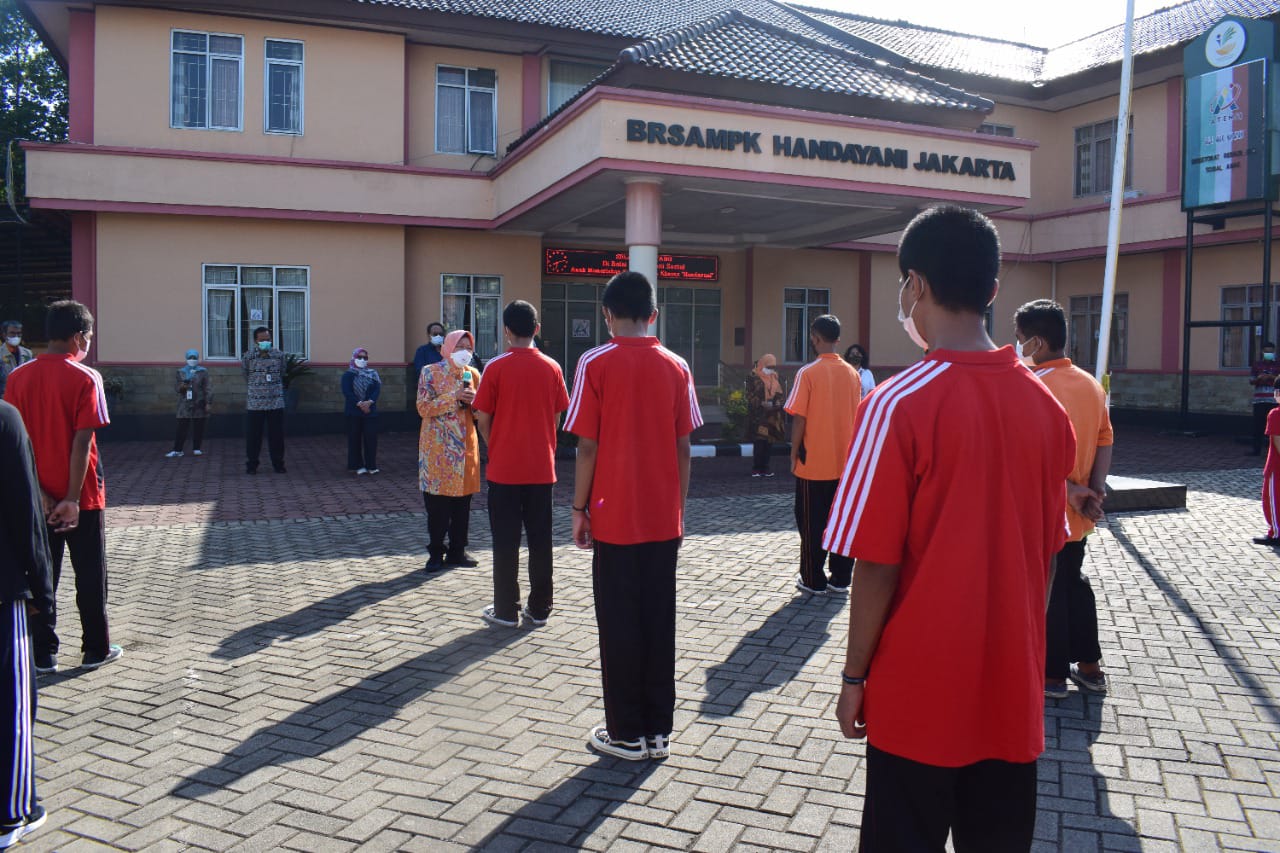 Berikan Motivasi Anak di Balai Handayani, Mensos: Kalian Anak Kebanggaan Ibu, Pasti Bisa Berubah