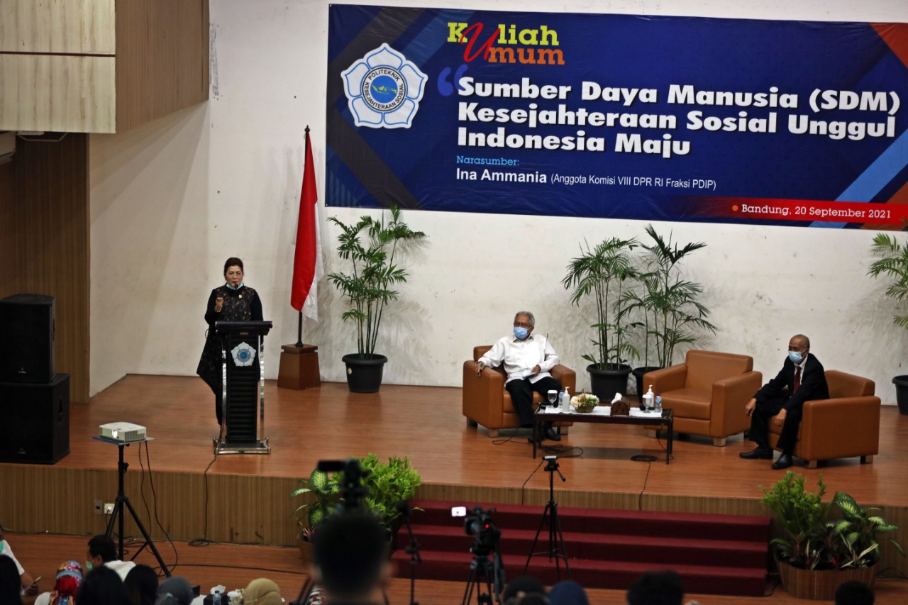 Mahasiswa Poltekesos Bandung Wajib Punya Jiwa Sosial