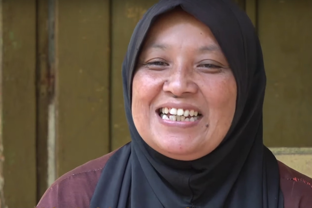 Finding Hope for the Family || The Story of Sumeh, a PKH Family Beneficiaries from Pekalongan