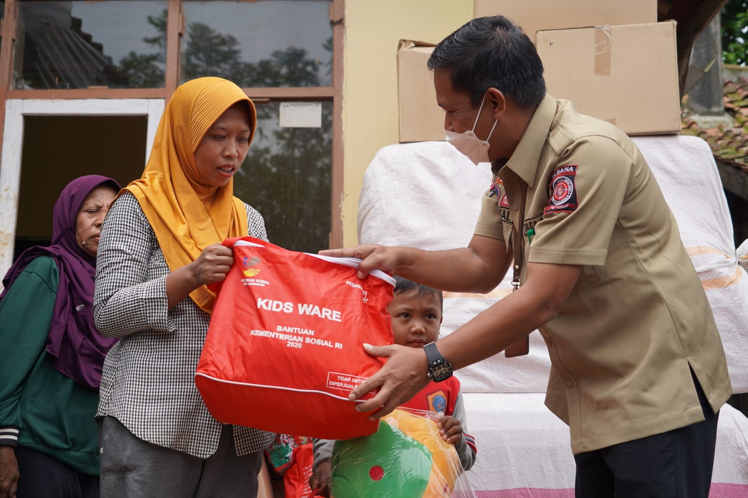 Pasca Banjir Bandang Terjang Garut, Kemensos Tetapkan 2 Titik Lumbung Sosial