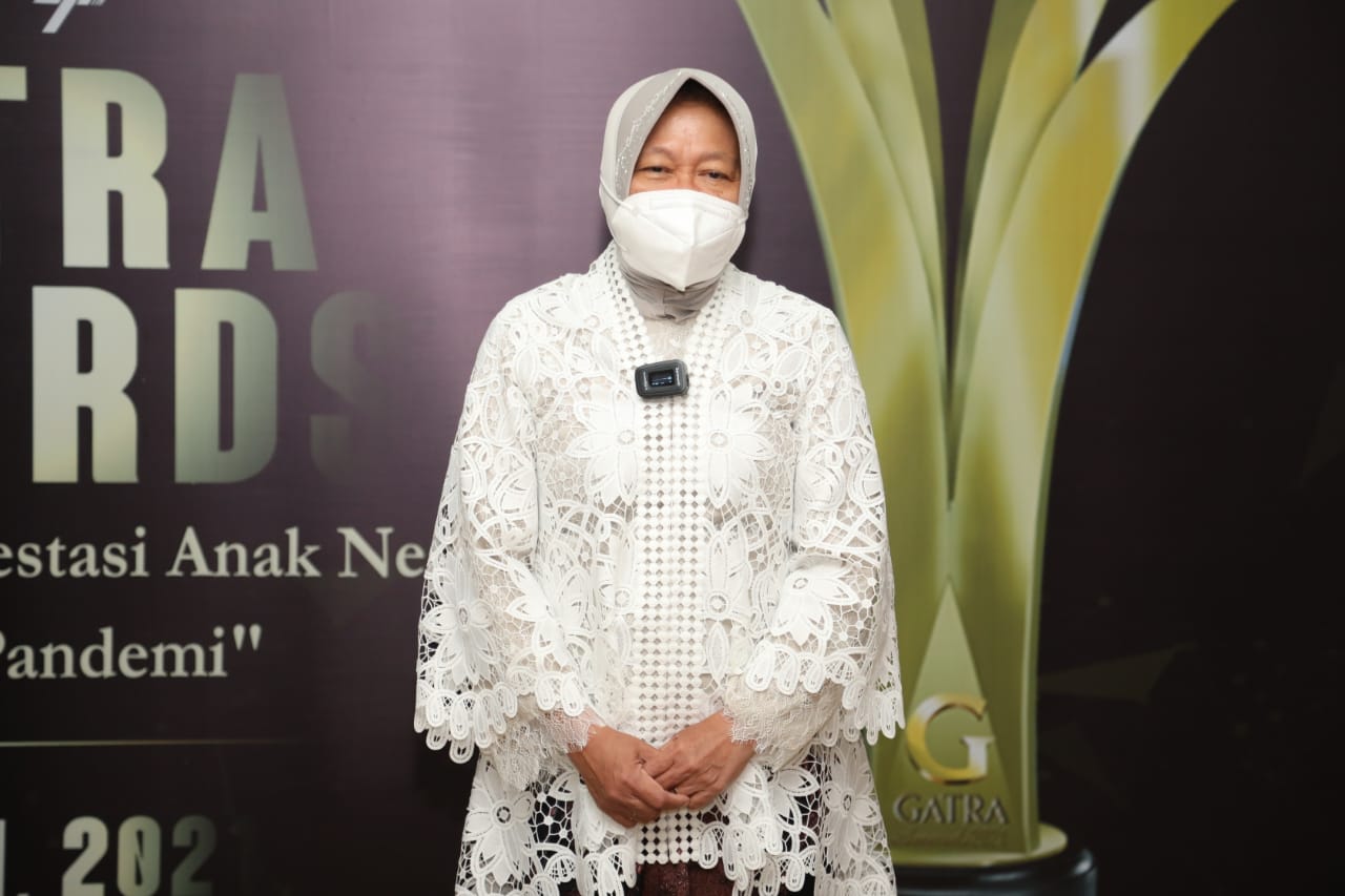 Mensos Risma dalam GATRA Award 2021