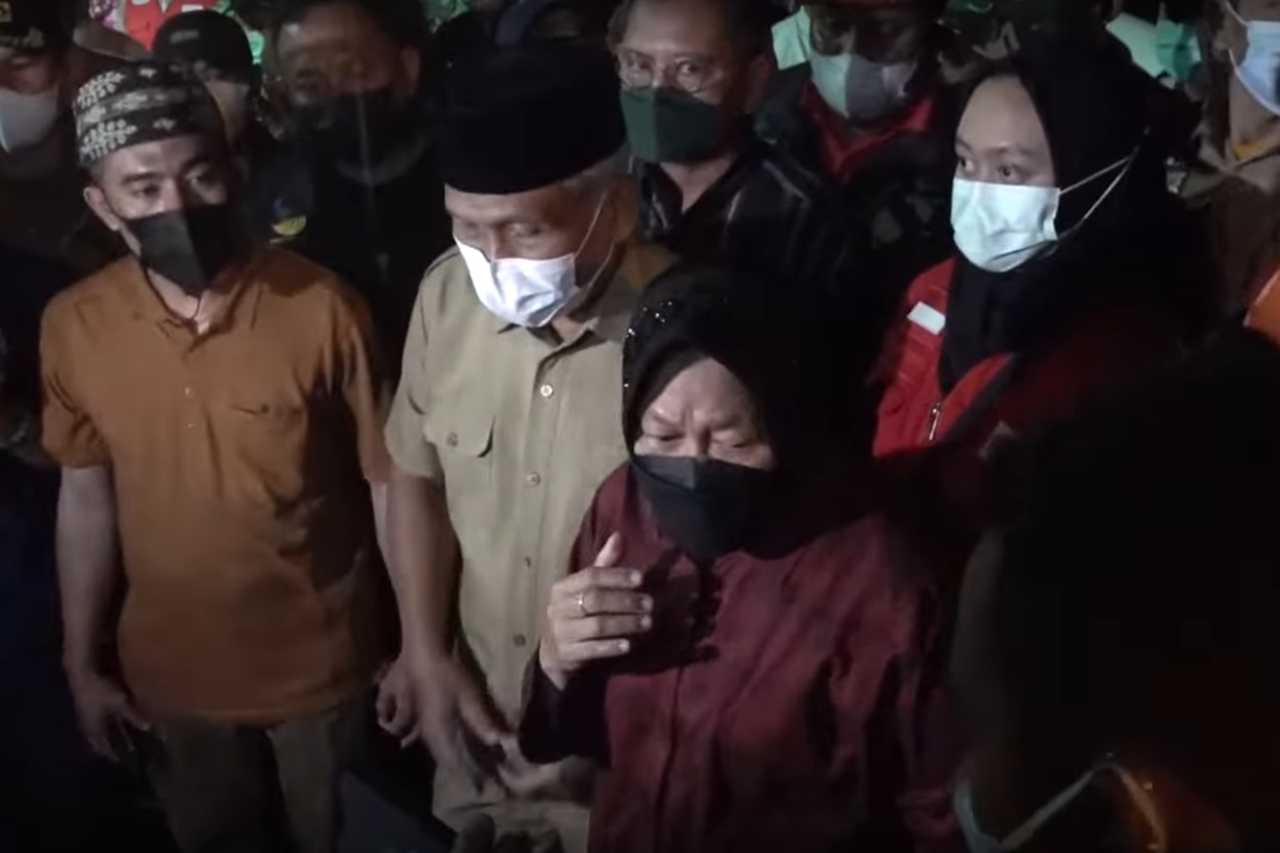 Menteri Sosial Berikan Bantuan untuk Korban Longsor Banjarnegara