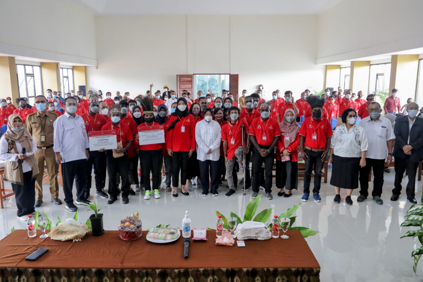 Ministry of Social Affairs Gives ATENSI Vocational Guidance in West Bandung