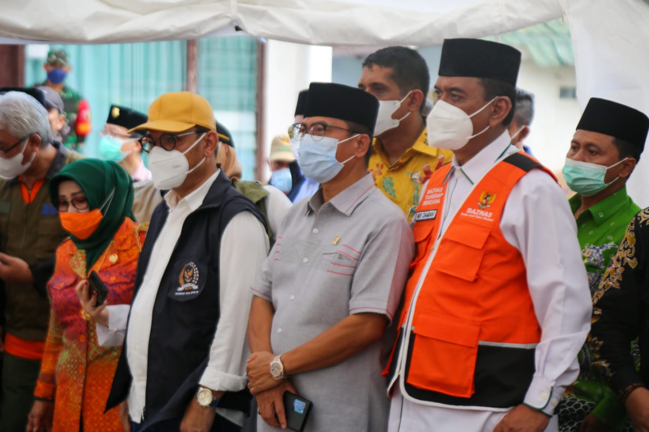 Commission VIII of the DPR RI Observes the Evacuation Post for the Mount Semeru Eruption