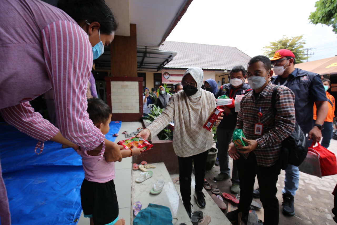 Bantuan Kemensos Bagi Korban Bencana Erupsi Semeru Hingga 10 Desember Total Rp2.816.327.950