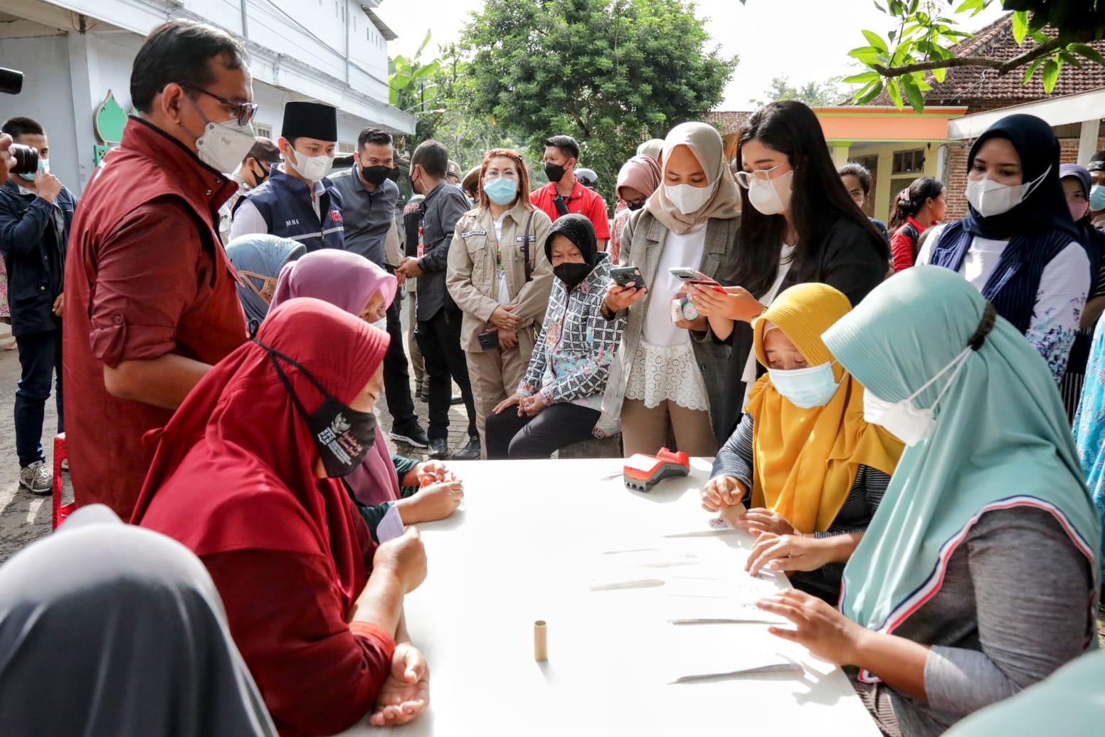 Penghujung Tahun, Mensos Minta Bank Himbara dan Pemerintah Daerah Percepat Pencairan Bansos