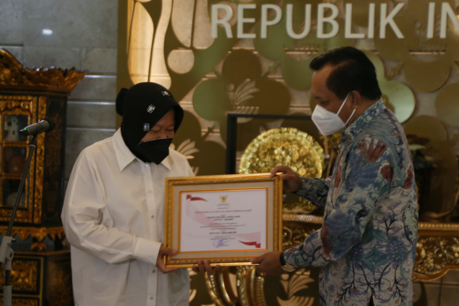 MoSA Receives IDR 1 Billion Donation from YPP for NTT Disaster Victims