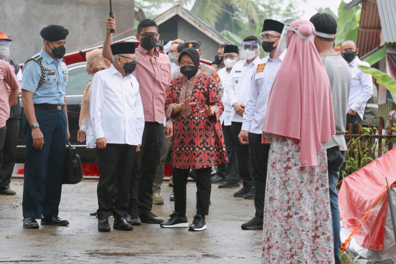 Vice President and Minister of Social Affairs Review Earthquake Affected Locations in Pandeglang