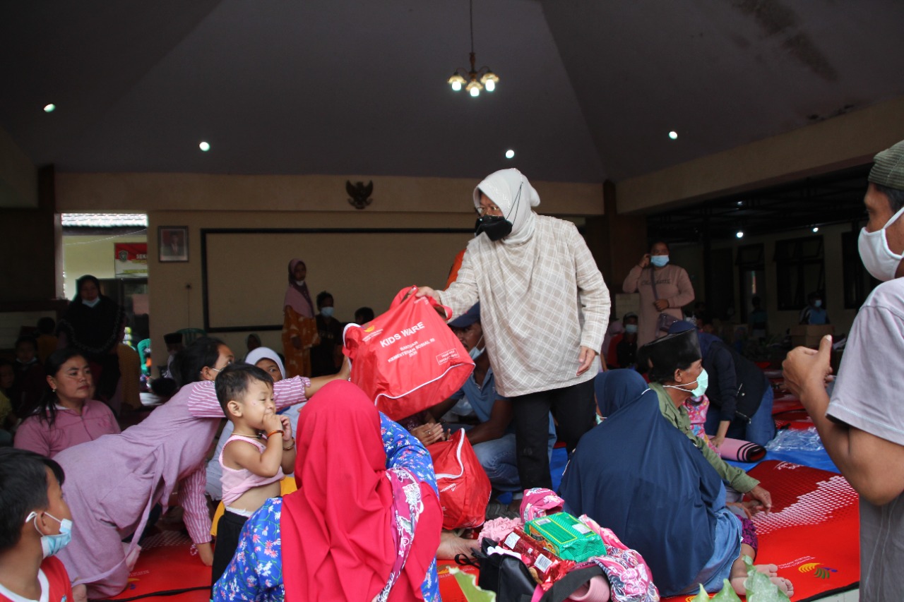 Bersama Pemda, Kemensos Berkomitmen Bantu Anak Yatim-Piatu terdampak Erupsi Gunung Semeru