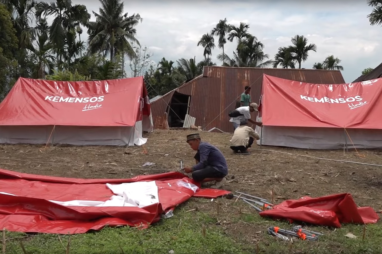 Melihat Tenda Pengungsian Model Baru Kemensos untuk Korban Gempa Sumatera Barat