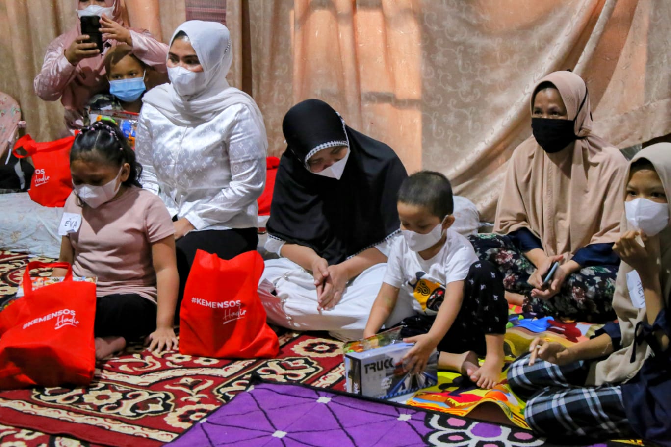 Kunjungan Mensos Risma ke Rumah Singgah