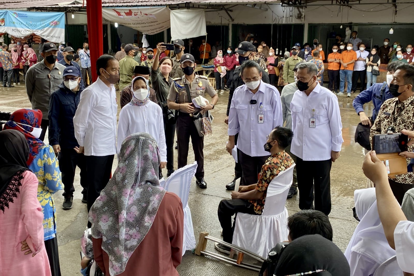 Mantan Atlet Dayung Ini Gunakan BLT Minyak Goreng untuk Modal Usaha Ikan Teri