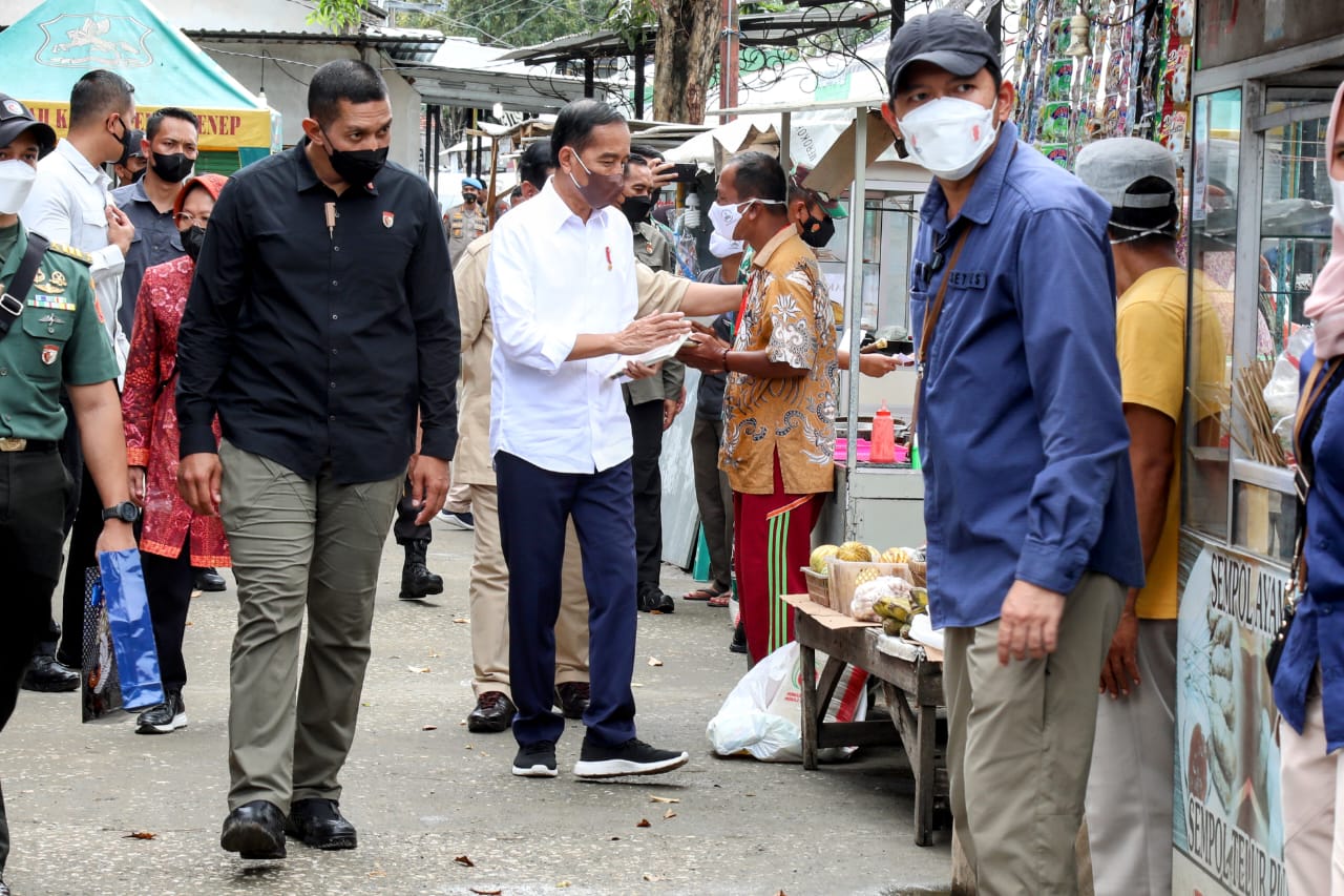 Penyaluran Bantuan Sosial di Sumenep