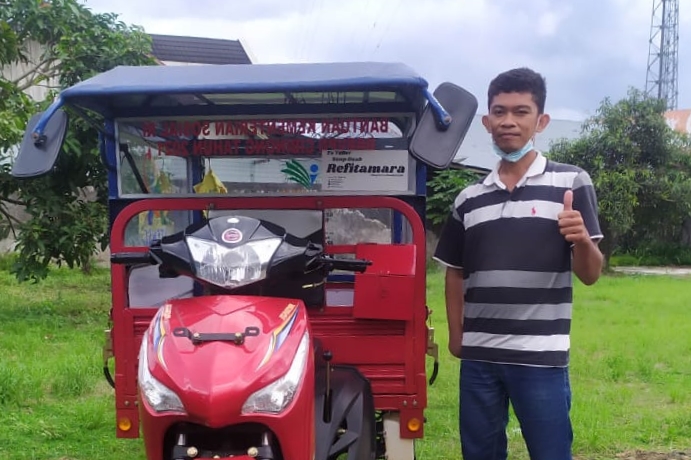 Dengan Bantuan Motor Roda 3 Kemensos, Penyandang Disabilitas Ini Sukses Kumpulkan Cuan