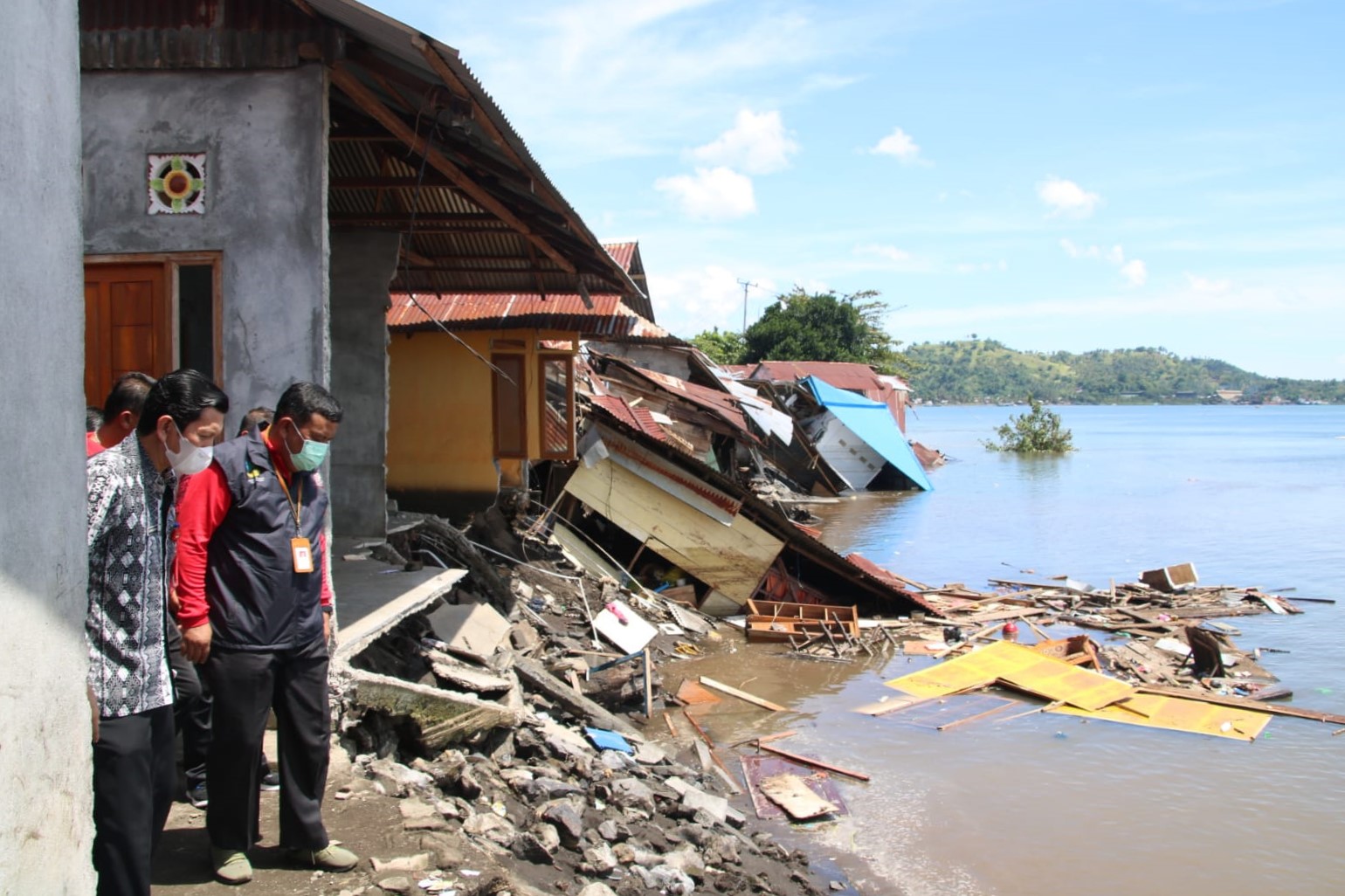 Peninjauan Lokasi Terdampak Tanah Bergerak di Minahasa Selatan