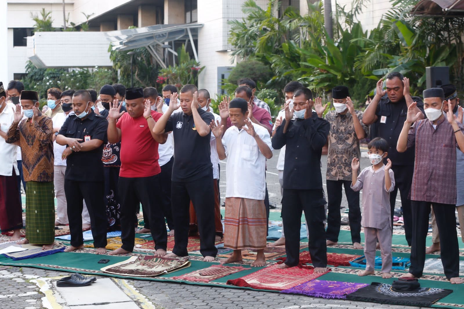 Ministry of Social Affairs Holds Eid Prayers 1443 H