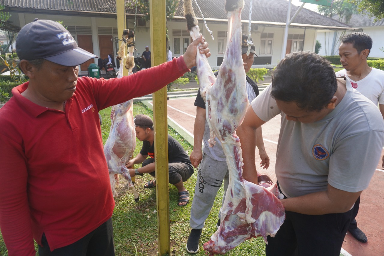 Momentum Hari Raya Idul Adha 1443 H, Sentra Galih Pakuan Bogor Sembelih Hewan Kurban