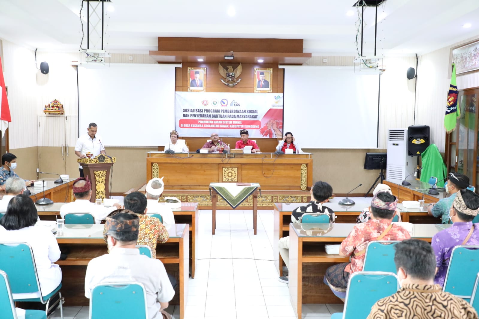 Tingkatkan Produksi Petani Garam di Klungkung, Kemensos Luncurkan Prokus dengan Sistem Tunnel