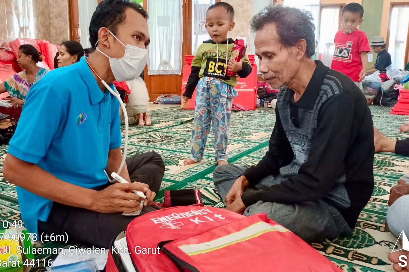 Respon Cepat Banjir Garut, Kemensos Berikan Layanan Kesehatan hingga Bantuan ATENSI bagi Kelompok Rentan