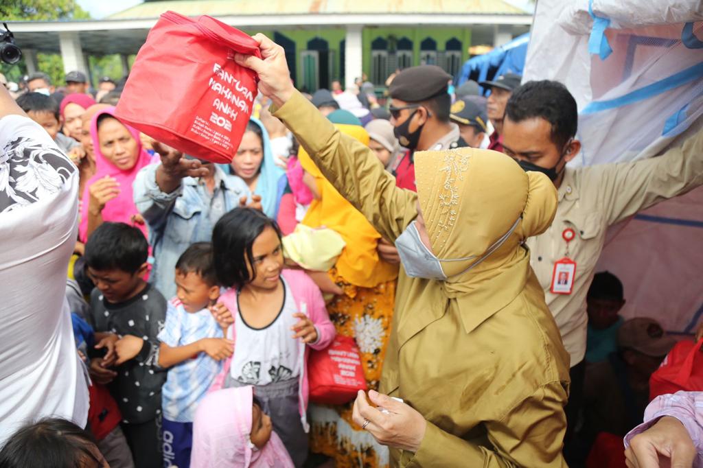 Kemensos Gelontorkan Bantuan Sebesar Rp878 Juta Pasca Banjir Terjang Sigi