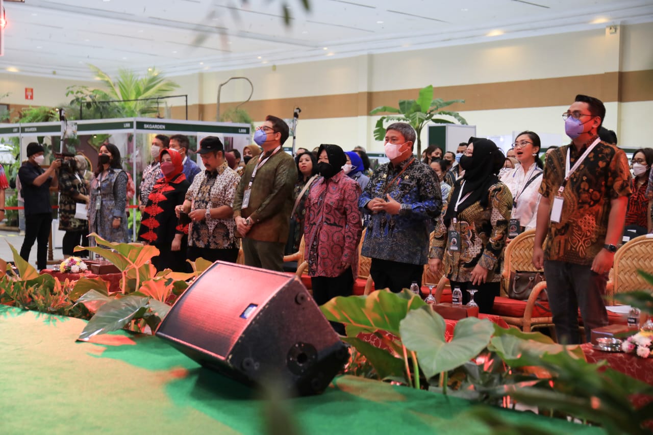 Social Affairs Minister Risma Opens FLOII Convex 2022