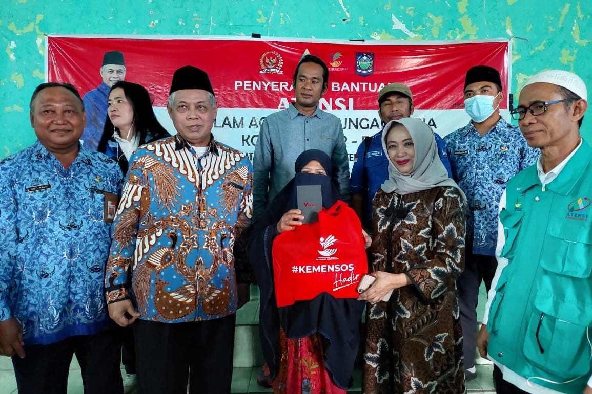 Sentra Paramita Bersama Komisi VIII DPR RI Salurkan Bantuan ATENSI Kepada 170 Penyandang Disabilitas Sembalun