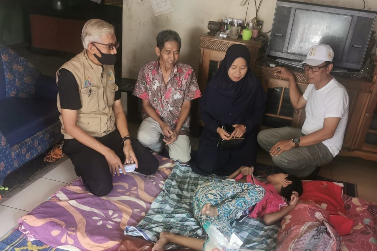 Kemensos Kembali Salurkan Bantuan ATENSI di Purwakarta