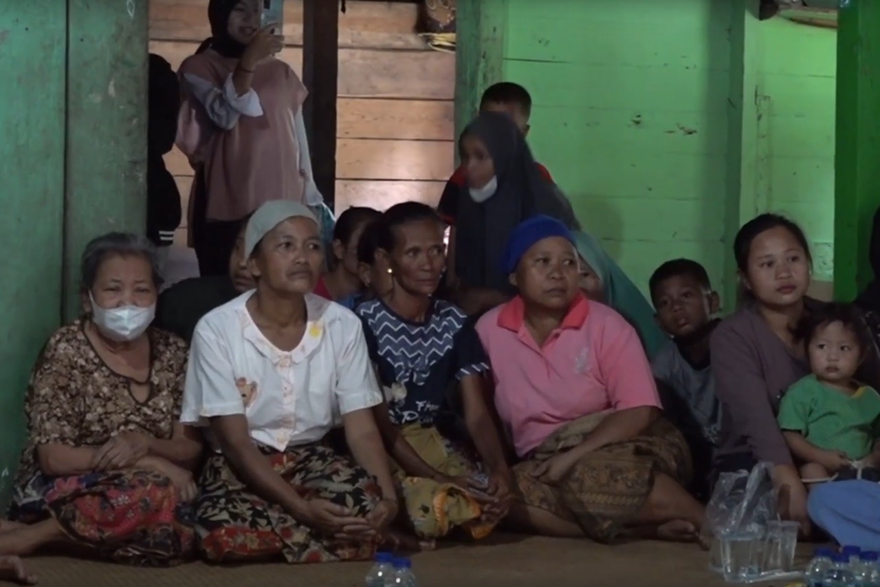 Mensos Kaji Pembangunan Rumah Layak Huni Bagi Suku Talang Mamak