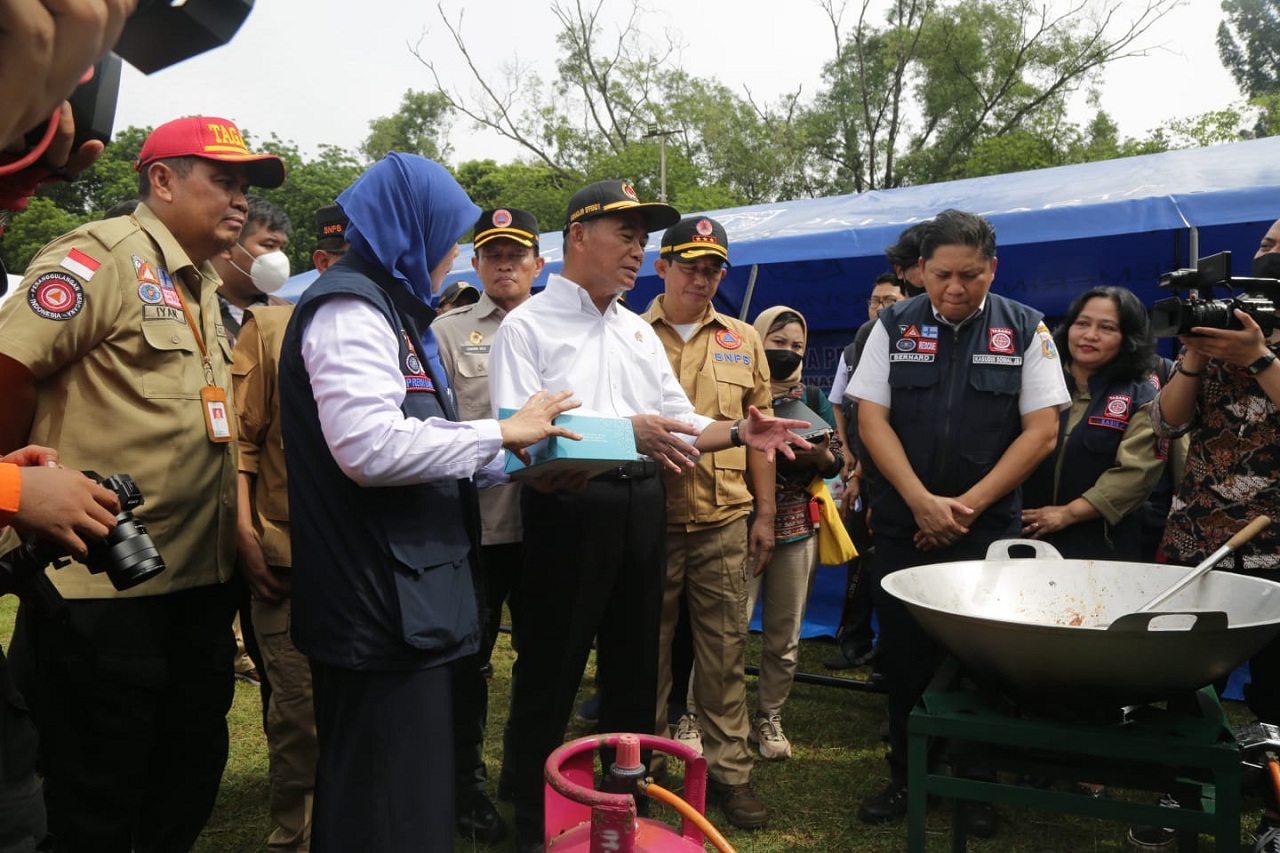 Hadapi Ancaman Bencana Hidrometeorologi, Kemensos Perkuat Kesiapan SDM dan Logistik