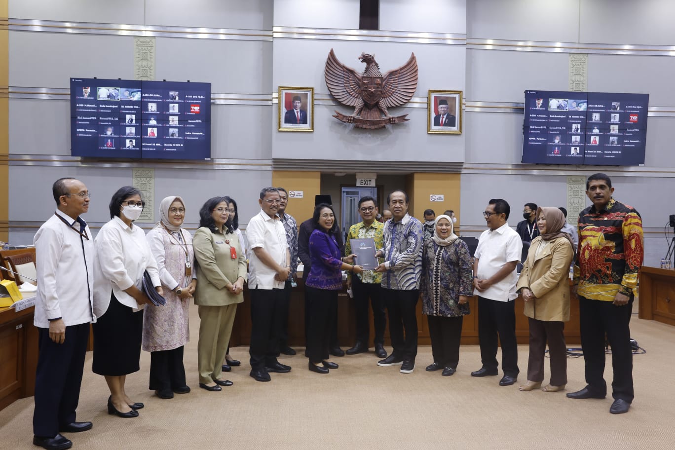 Rapat Kerja dengan Komisi VIII DPR RI Terkait RUU Kesejahteraan Ibu dan Anak