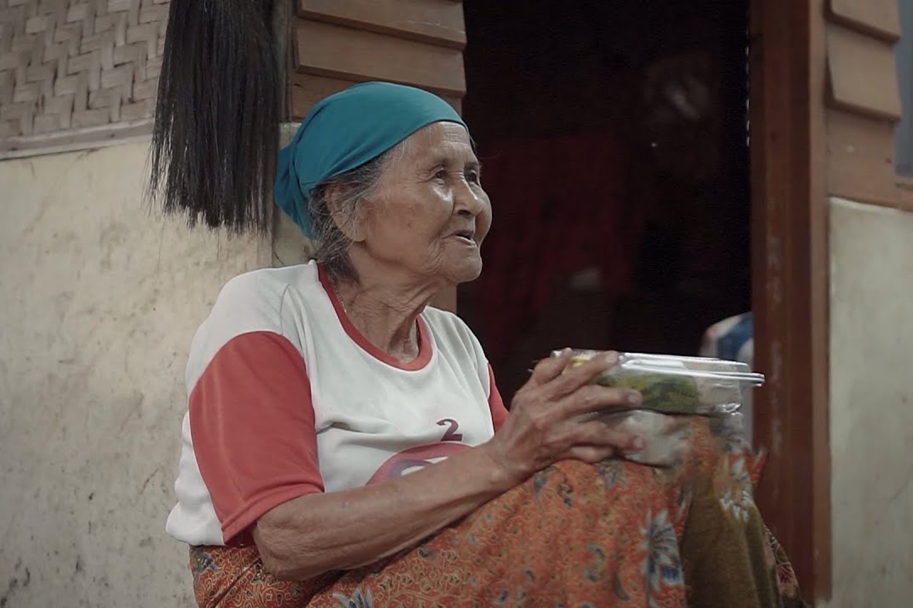 Food Assistance Program, Providing Happiness for the Elderly