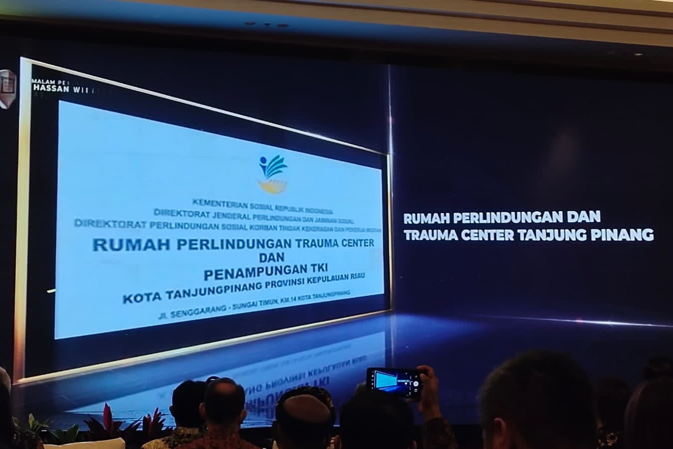 The Best in Providing Services for migrant workers, RPTC Tanjung Pinang receives an award from the Ministry of Foreign Affairs