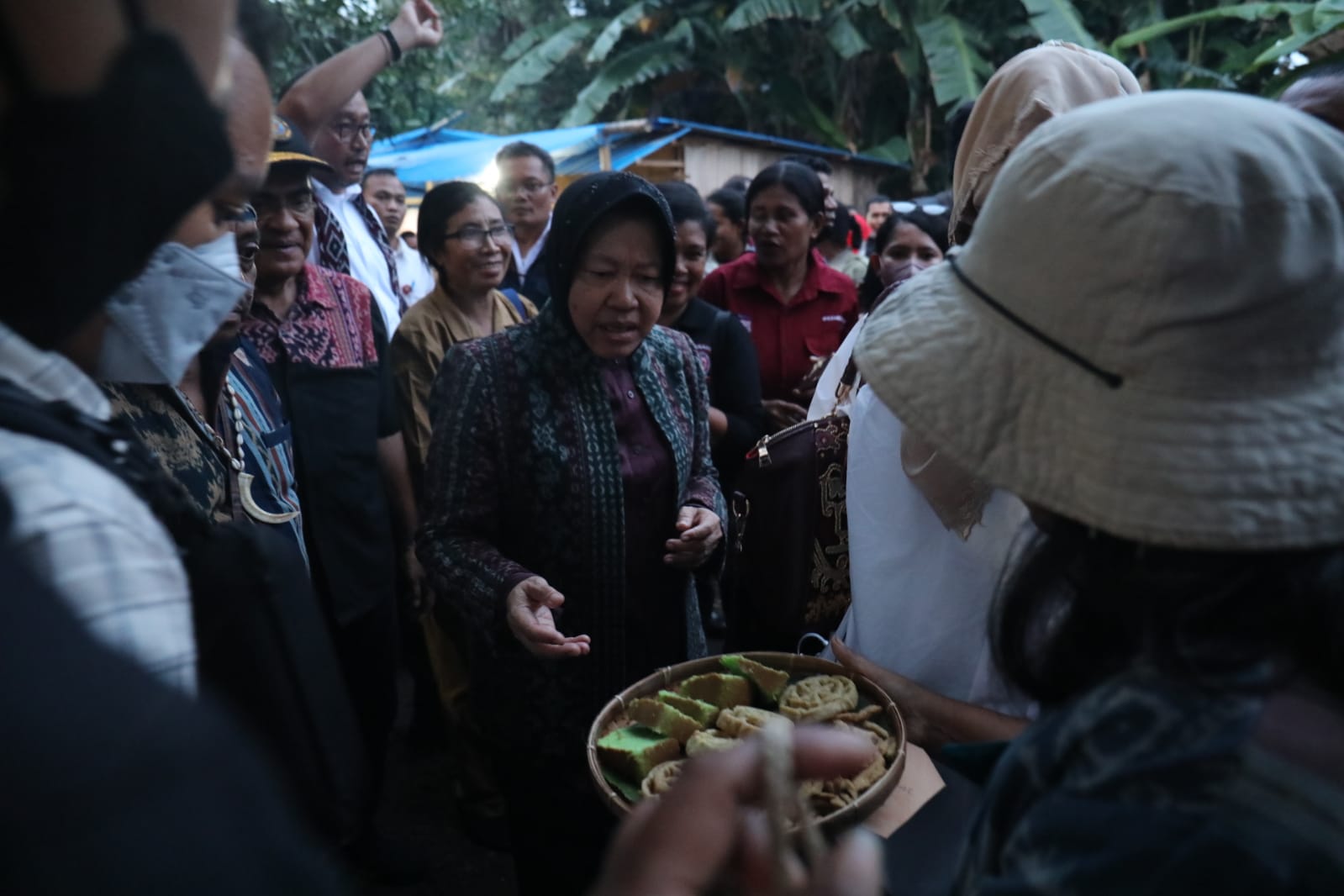 Supporting Fishermen in Sikka, the Ministry of Social Affairs Provides Fiber Boats