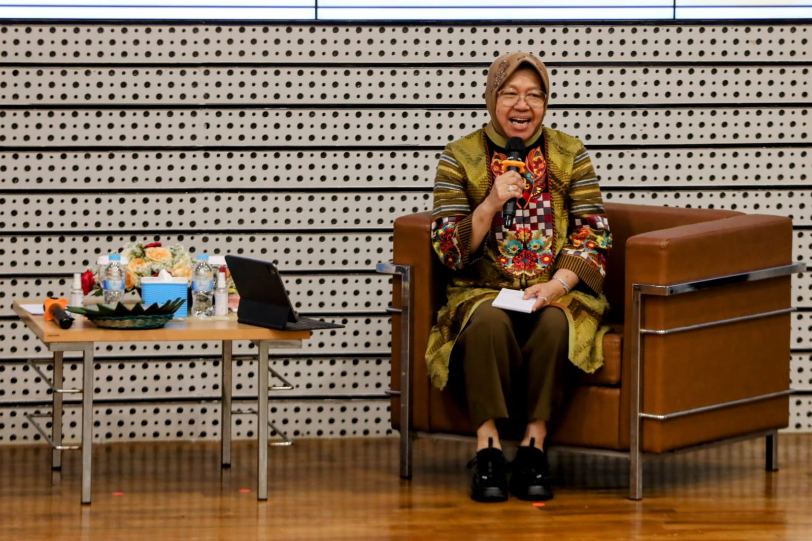 Minister of Social Affairs Risma Gives Public Lecture at ITS