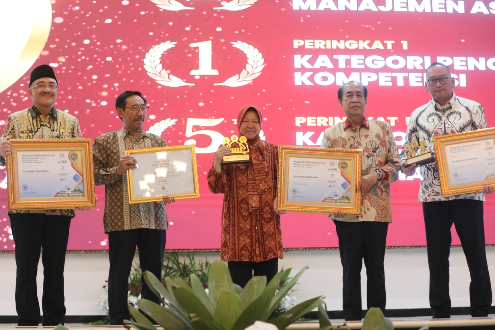 Performing Satisfactorily and Providing the Best Service to the Community, MoSA Won 4 Awards