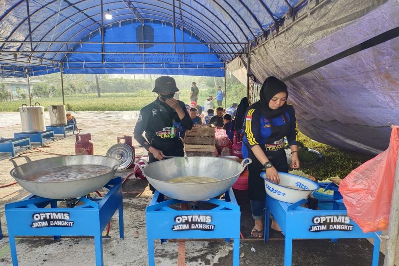 MoSA’s Public Kitchen in Lumajang Continues to Distribute Food Assistance to Semeru Eruption Victims after a Week of Operation