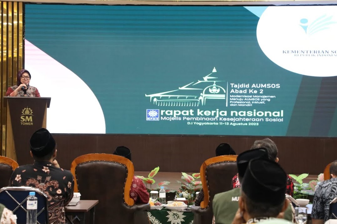 Minister of Social Affairs Risma became the Keynote Speaker at the National Working Meeting for Social Welfare Development of PP Muhammadiyah