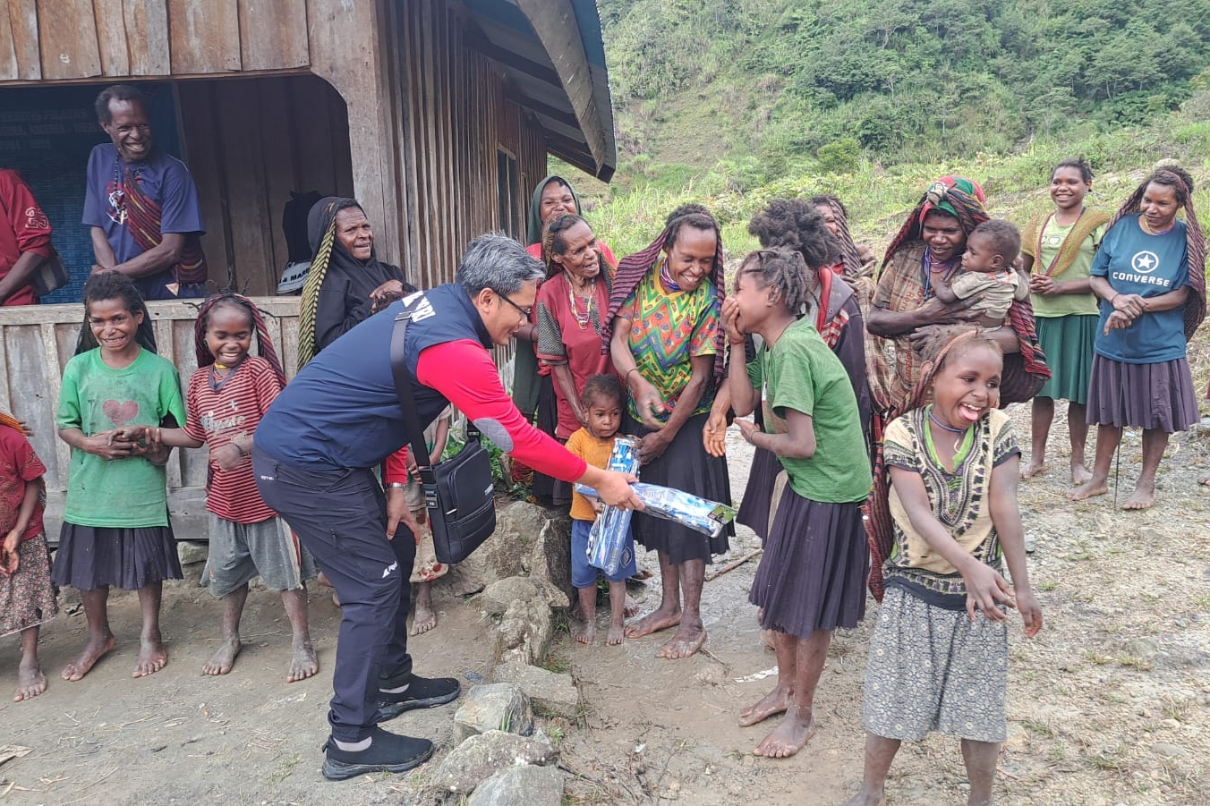 17 Penerbangan Angkut Bantuan Kemensos untuk Warga Yahukimo