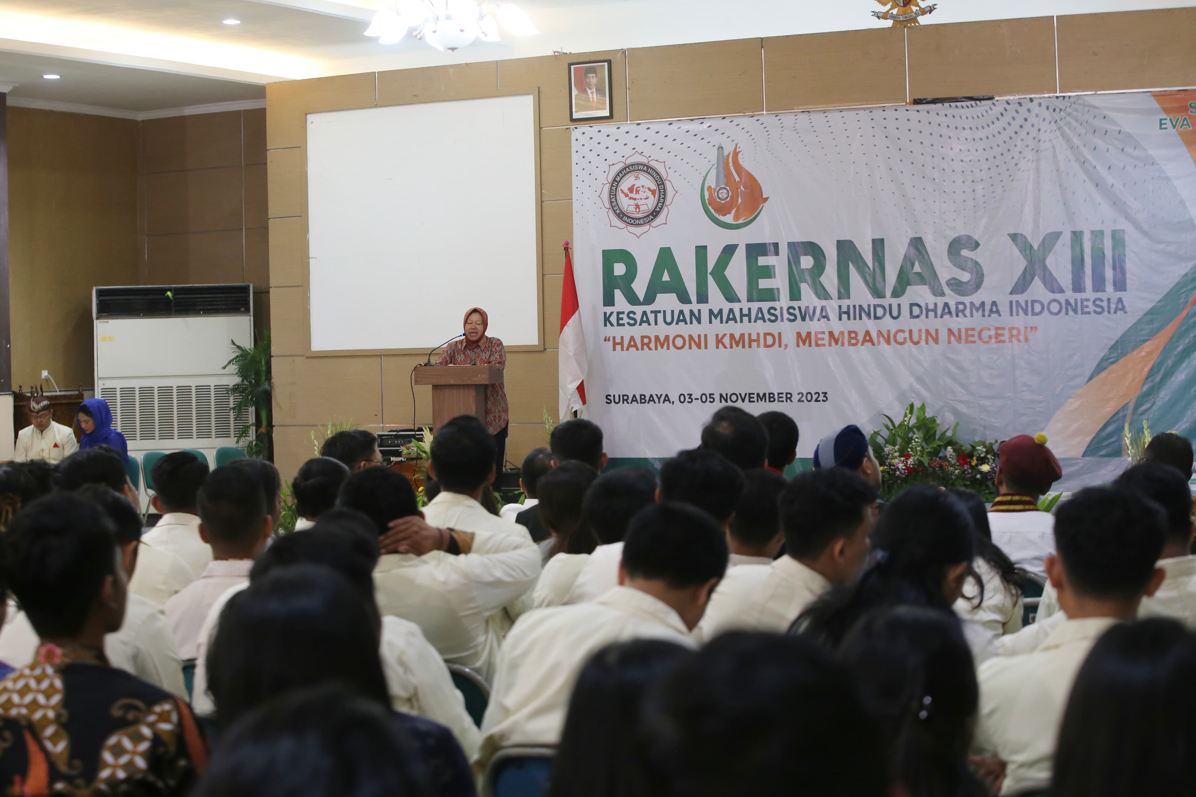 Mensos Ajak Mahasiswa Bangun Daerah