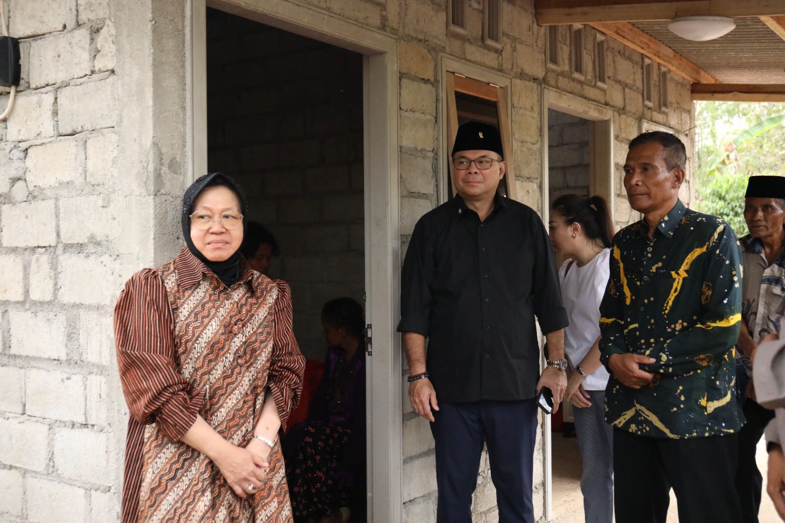 Social Affairs Minister Risma: Alhamdulillah, Sasmiati's House Has Been Renovated