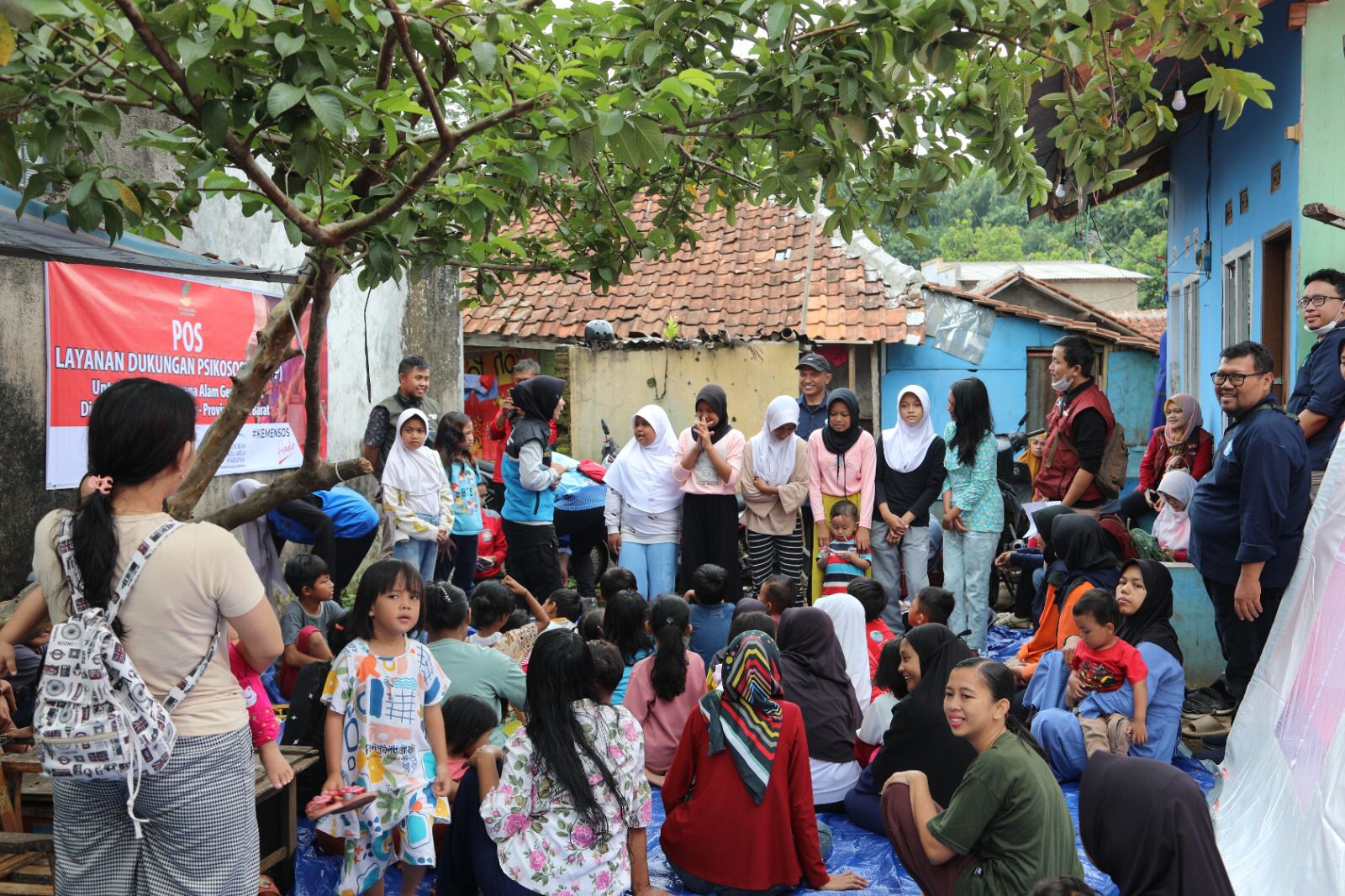 Ministry of Social Affairs Prepares Logistics and Shelters for Sumedang Earthquake Survivors