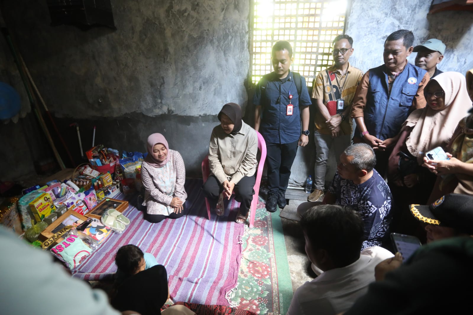 Mensos Relokasi Keluarga Korban Rudapaksa Ayah Tiri di Surabaya