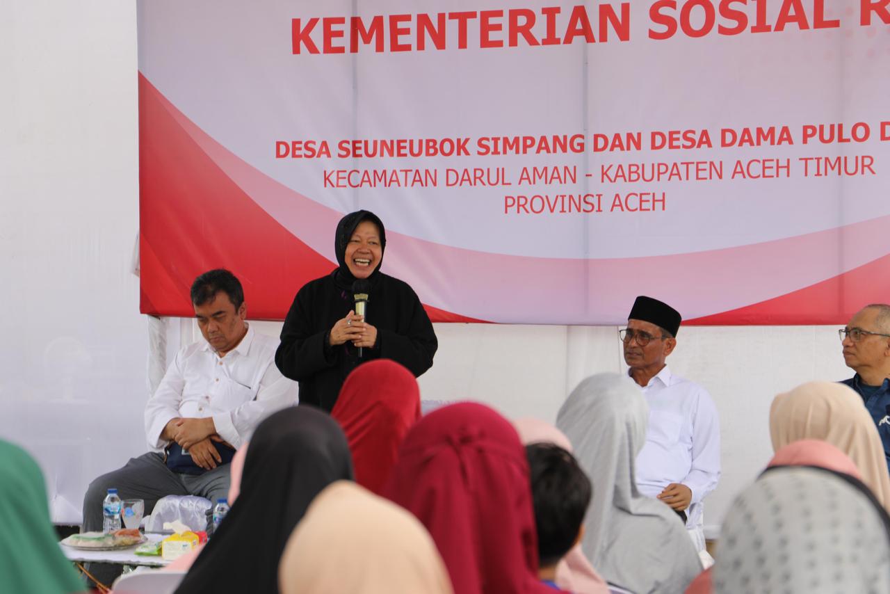 Minister of Social Affairs Empowers the People of East Aceh through Sewing and Livestock Businesses