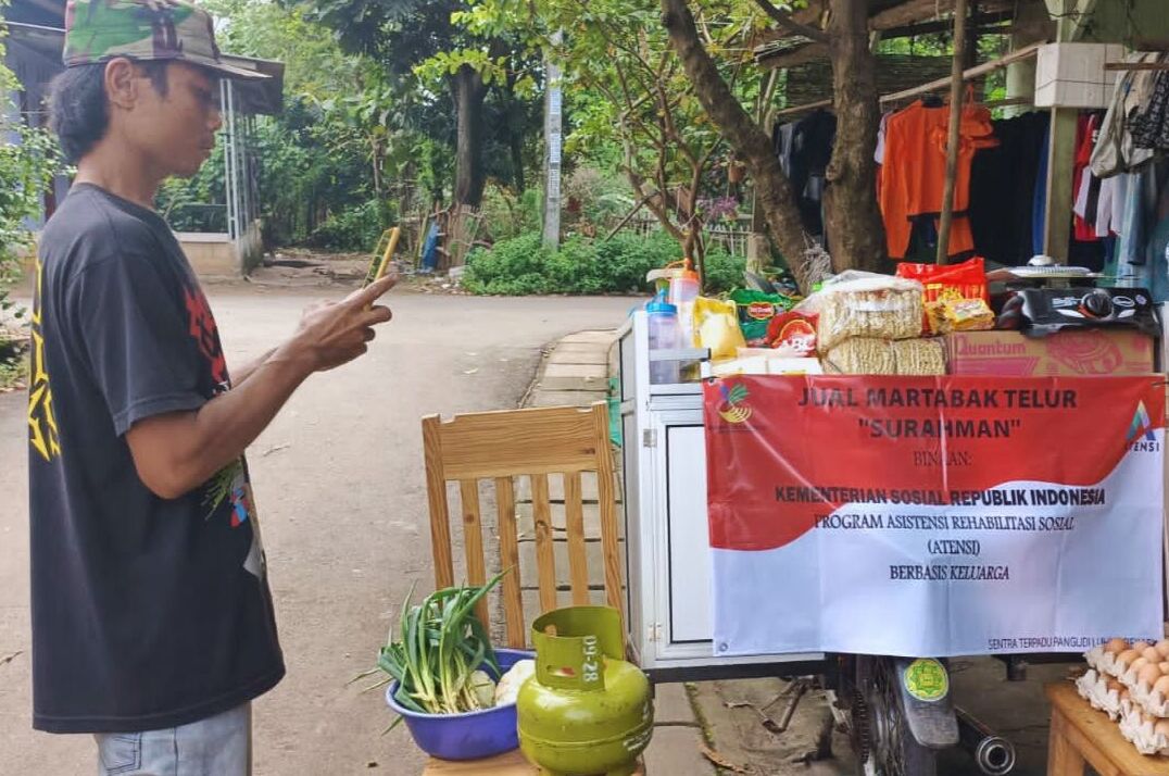 Bantuan Kemensos untuk Surahman, Pemulung yang Alami Kerusakan Mata