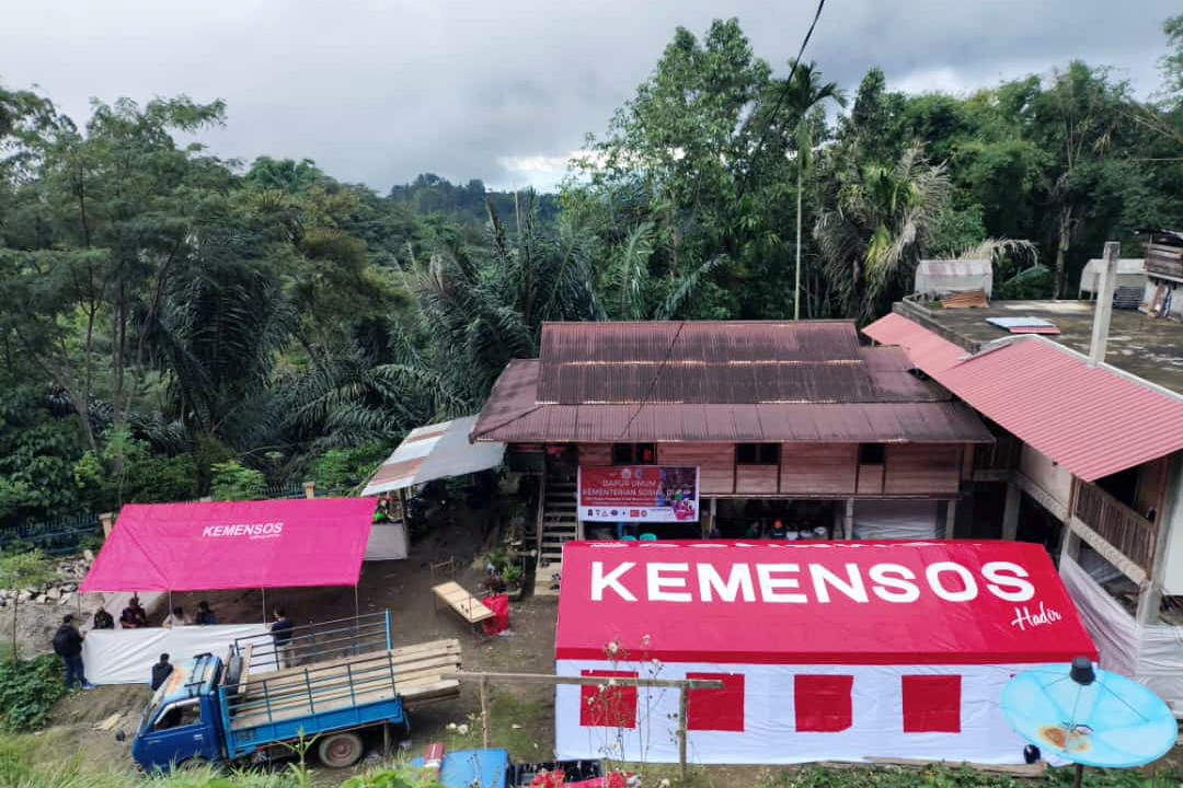 Longsor di Tana Toraja, Dapur Umum Kemensos Telah Layani Warga sejak Minggu