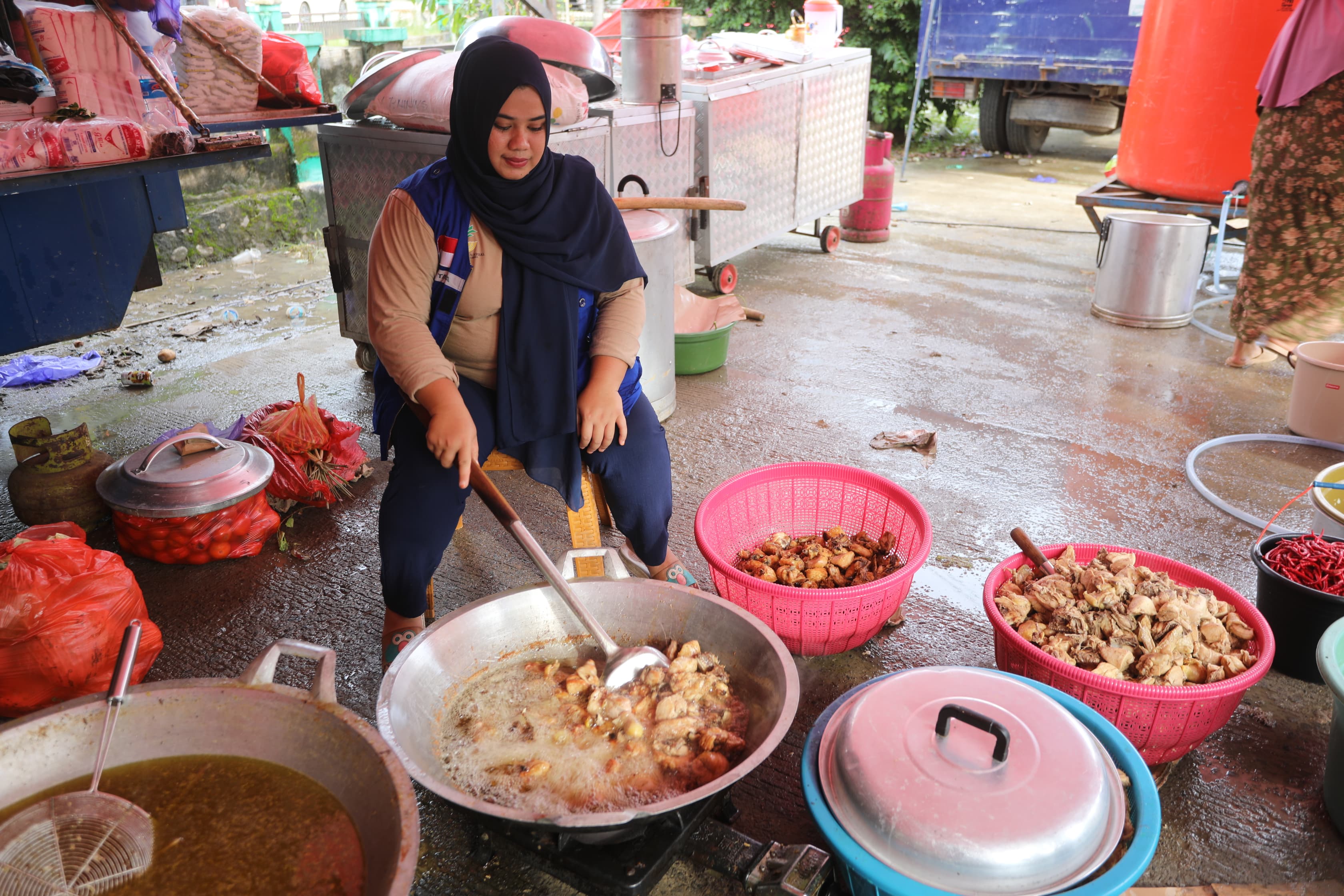 Gerak Cepat, Kemensos Tangani Korban Banjir di Luwu